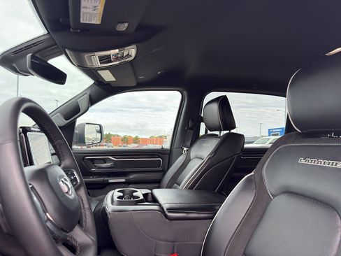 Used 2025 RAM 1500 Laramie image 30
