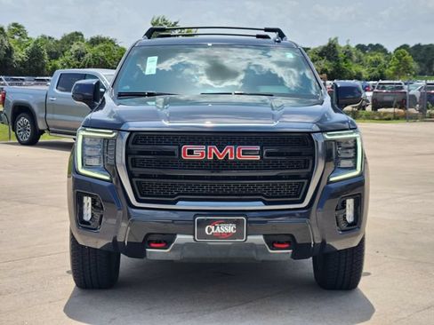 Used 2023 GMC Yukon XL AT4 AWD/4WD image 2
