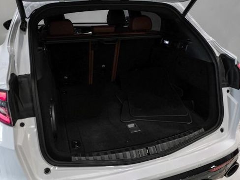 Used 2024 Alfa Romeo Stelvio Veloce AWD/4WD image 55