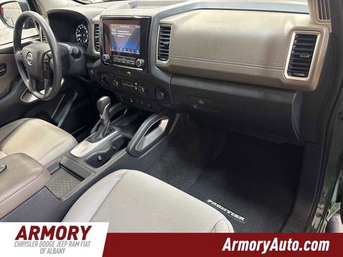 Used 2022 Nissan Frontier SV w/ Technology Package image 35