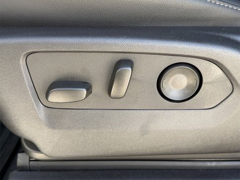 Used 2025 Chevrolet Silverado 1500 LT w/ Texas Edition Plus image 27