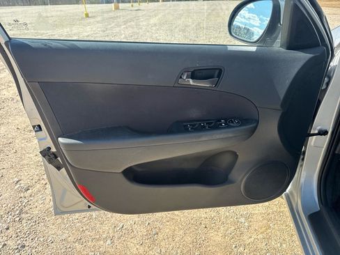 Used 2010 Hyundai Elantra SE w/ Popular Equipment Pkg 2 image 10