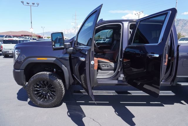 Used 2024 GMC Sierra 3500 Denali Ultimate AWD/4WD image 24