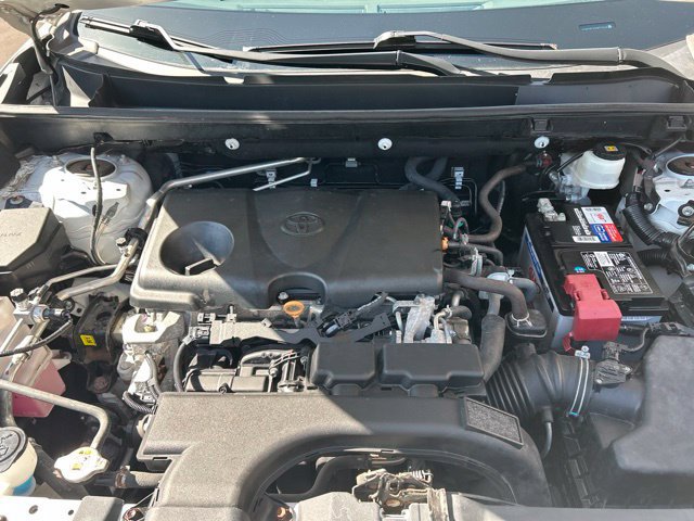 Used 2019 Toyota RAV4 Limited w/ Cold Weather Package AWD/4WD image 9