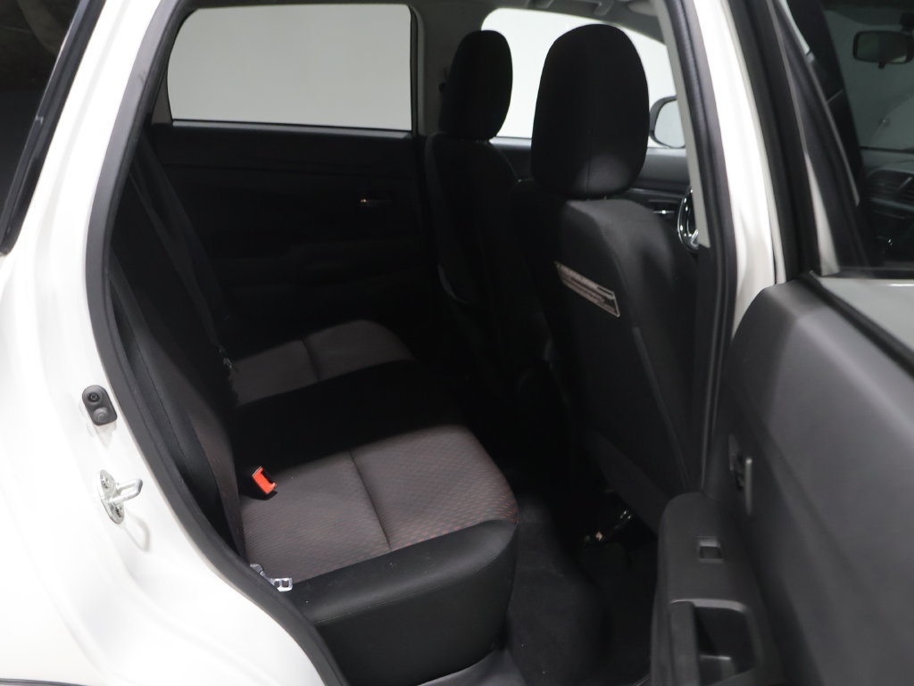 Used 2017 Mitsubishi Outlander Sport ES AWD/4WD image 17