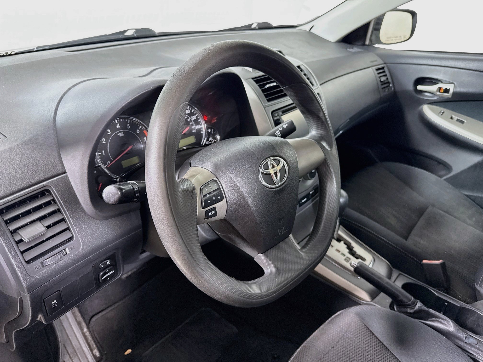 Used 2013 Toyota Corolla S FWD image 9