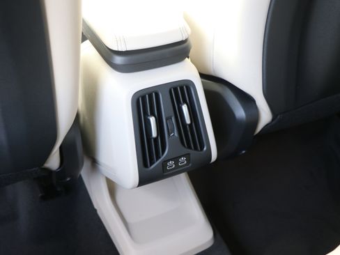 Certified 2025 BMW X1 xDrive28i w/ Convenience Package image 32