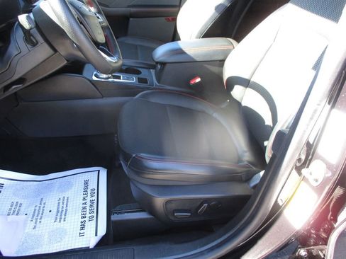 Used 2024 Ford Escape ST-Line w/ Tech Pack #1 image 8