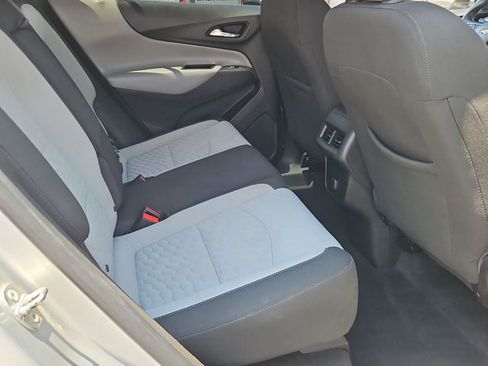 Certified 2018 Chevrolet Equinox LT FWD image 26