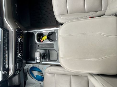 Used 2023 GMC Sierra 1500 SLT w/ SLT Premium Plus Package AWD/4WD image 19