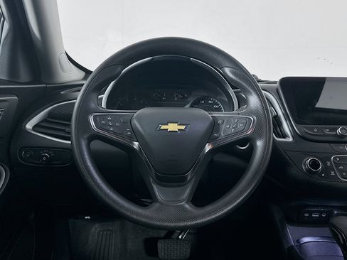 Used 2024 Chevrolet Malibu LT image 17