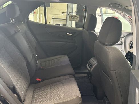 Used 2024 Chevrolet Equinox LT w/ LPO, Floor Liner Package FWD image 9