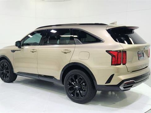 Used 2021 Kia Sorento SX image 7