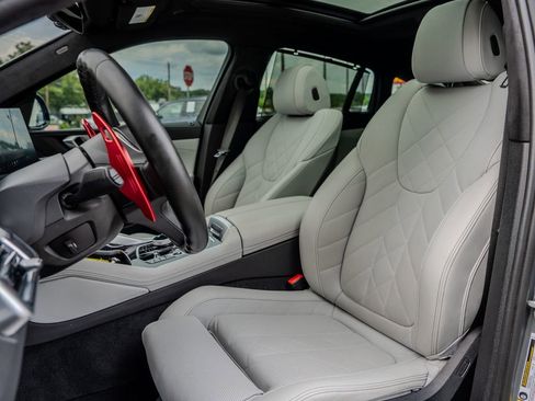 Used 2024 BMW X6 xDrive40i w/ Executive Package AWD/4WD image 21