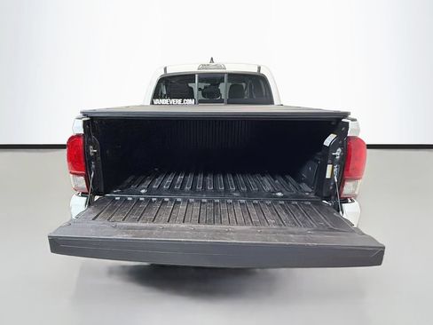 Used 2023 Toyota Tacoma SR AWD/4WD image 21