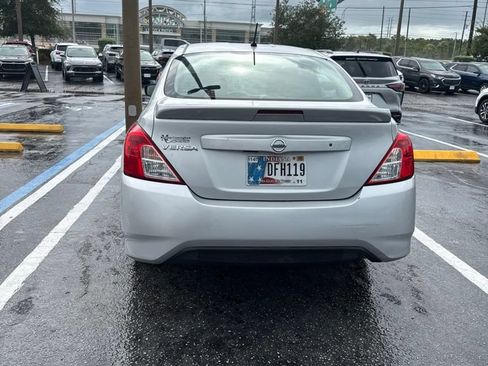 Used 2018 Nissan Versa S Plus FWD image 16