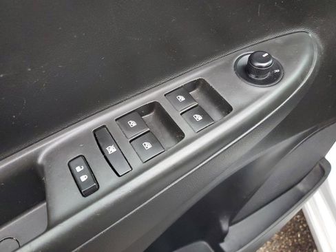 Used 2020 Chevrolet Spark LT image 20