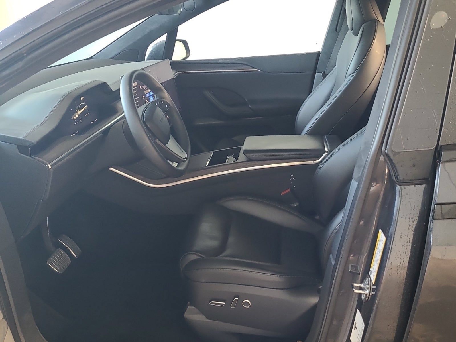 Used 2023 Tesla Model X AWD/4WD image 7