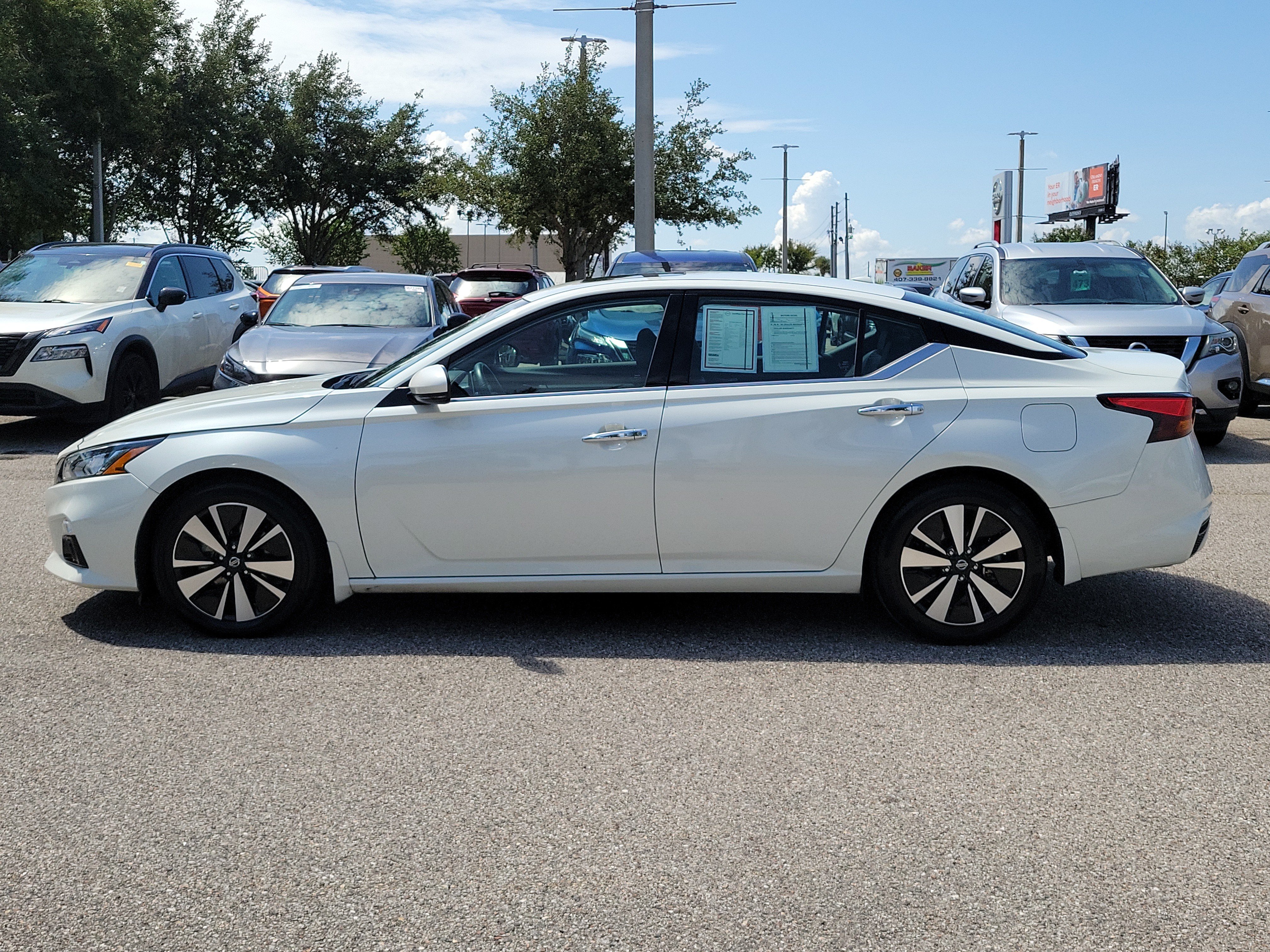 Certified 2022 Nissan Altima 2.5 SL FWD image 9