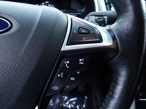 Used 2015 Ford Edge Titanium w/ Equipment Group 301A AWD/4WD image 19