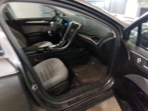 Used 2014 Ford Fusion S FWD image 31