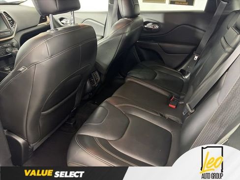 Used 2015 Jeep Cherokee Limited AWD/4WD image 11