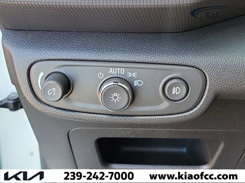 Used 2023 Chevrolet TrailBlazer LT FWD image 25