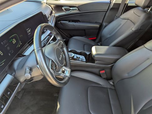 Used 2023 Kia Sportage EX image 20