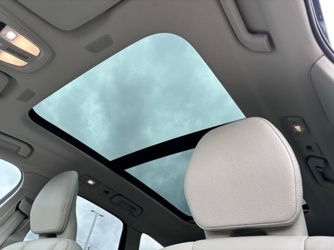 Certified 2023 Volvo XC60 B5 Plus w/ Climate Package image 12