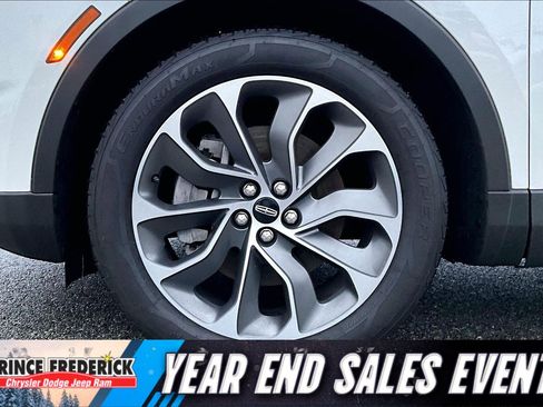 Used 2022 Lincoln Nautilus Reserve image 8