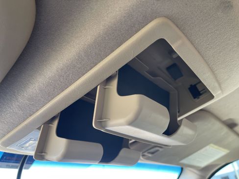 Used 2012 Ford F350 Lariat w/ Lariat Interior Pkg image 26