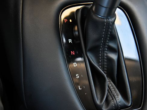 Used 2024 Honda HR-V LX image 23