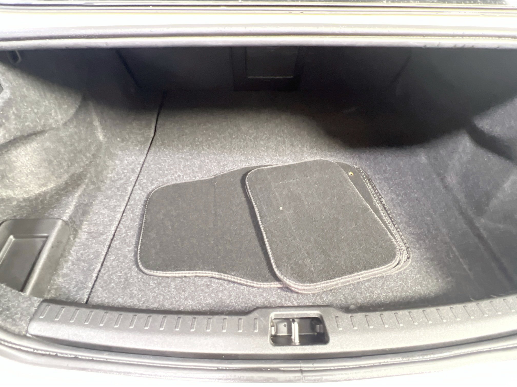 Used 2023 Volvo S60 B5 Plus w/ Climate Package AWD/4WD image 25
