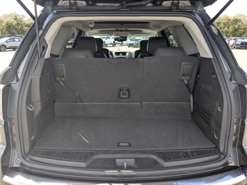 Used 2015 GMC Acadia Denali image 12