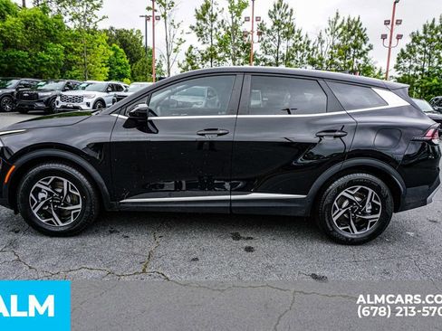 Used 2025 Kia Sportage LX FWD image 7