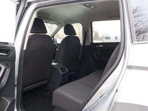 Used 2022 Volkswagen Tiguan S image 42