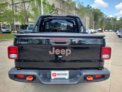 Used 2023 Jeep Gladiator Mojave w/ Cold Weather Group image 5