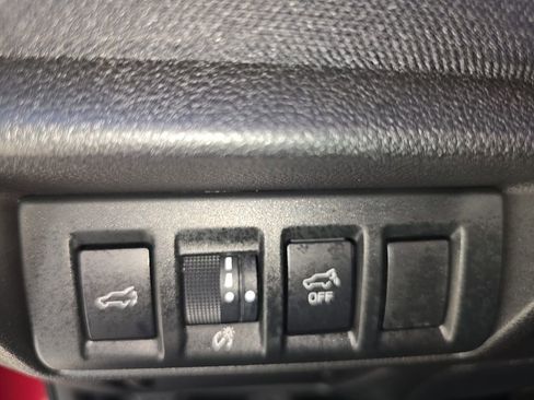 Used 2025 Subaru Outback Premium image 15