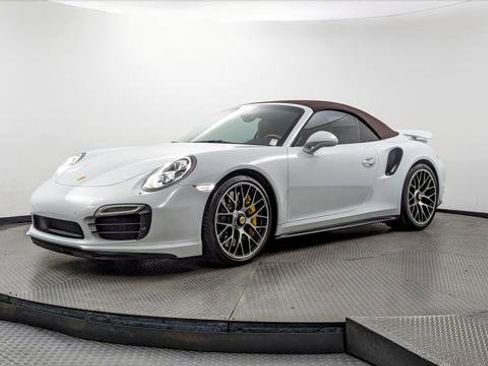 Used 2015 Porsche 911 Turbo S image 27