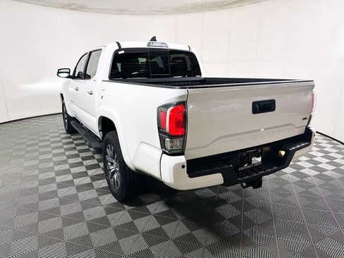 Used 2022 Toyota Tacoma Limited RWD image 5