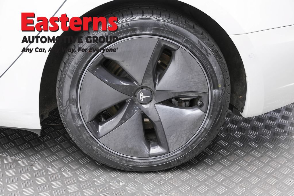 Used 2018 Tesla Model 3 Long Range RWD image 9