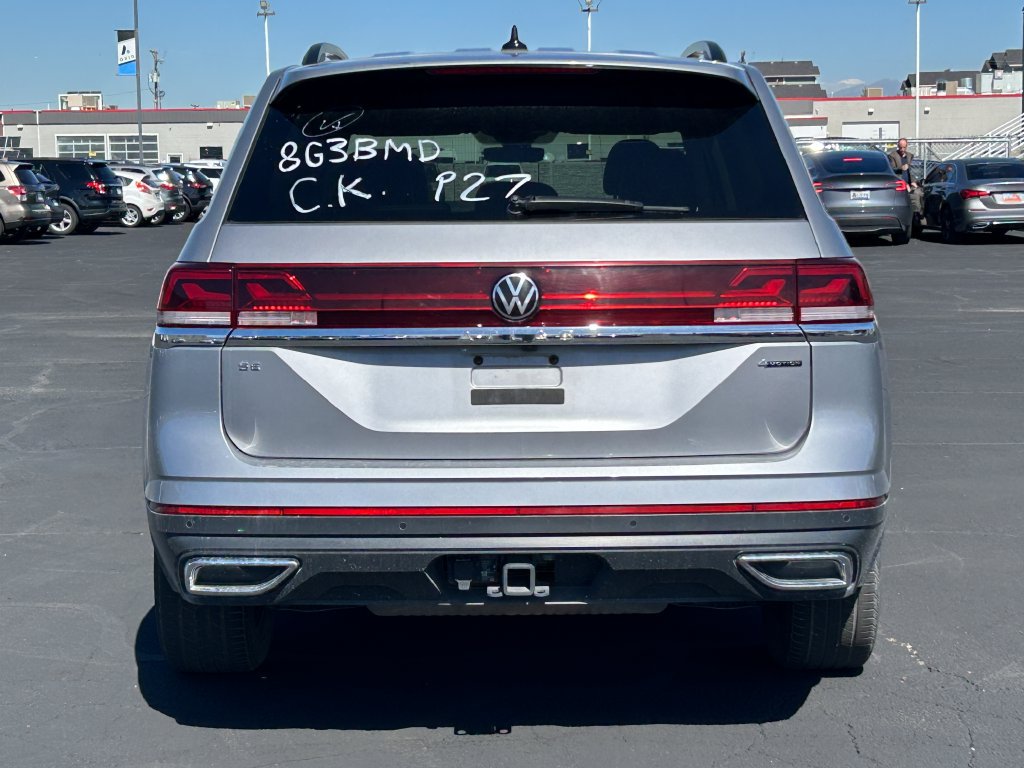 Used 2025 Volkswagen Atlas SE AWD/4WD image 4