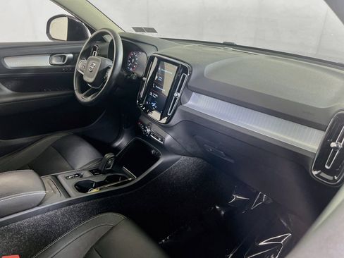 Used 2020 Volvo XC40 T5 Momentum AWD/4WD image 28