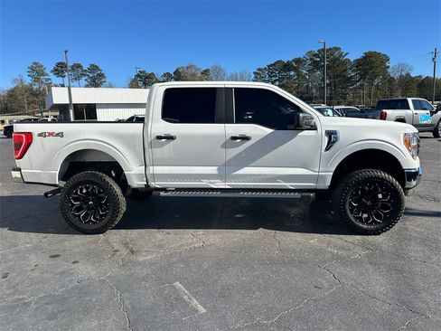 Used 2022 Ford F150 XLT image 5
