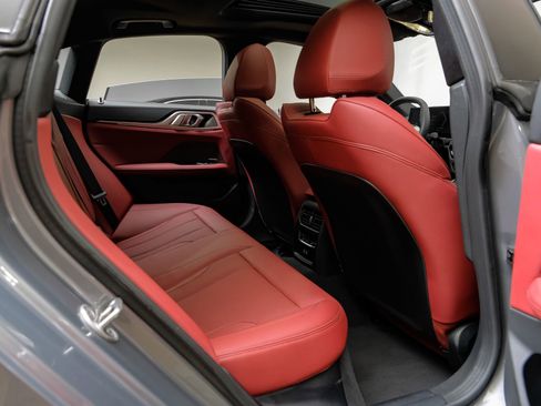 Used 2025 BMW 430i xDrive w/ Premium Package image 40