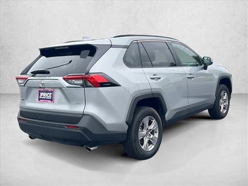 Certified 2025 Toyota RAV4 XLE FWD image 5