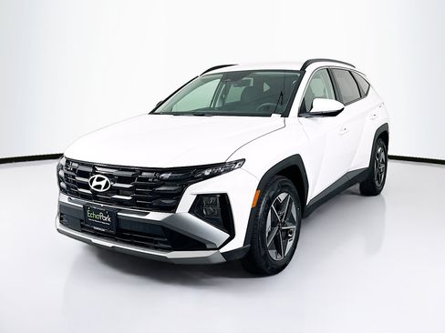 Used 2025 Hyundai Tucson SEL FWD image 3
