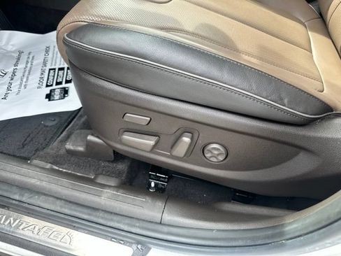 Used 2023 Hyundai Santa Fe Limited AWD/4WD image 17