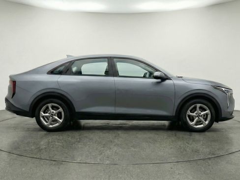 Used 2025 Kia K4 LXS image 11