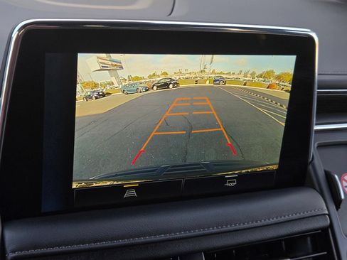 Used 2024 Chevrolet Tahoe LT RWD image 16